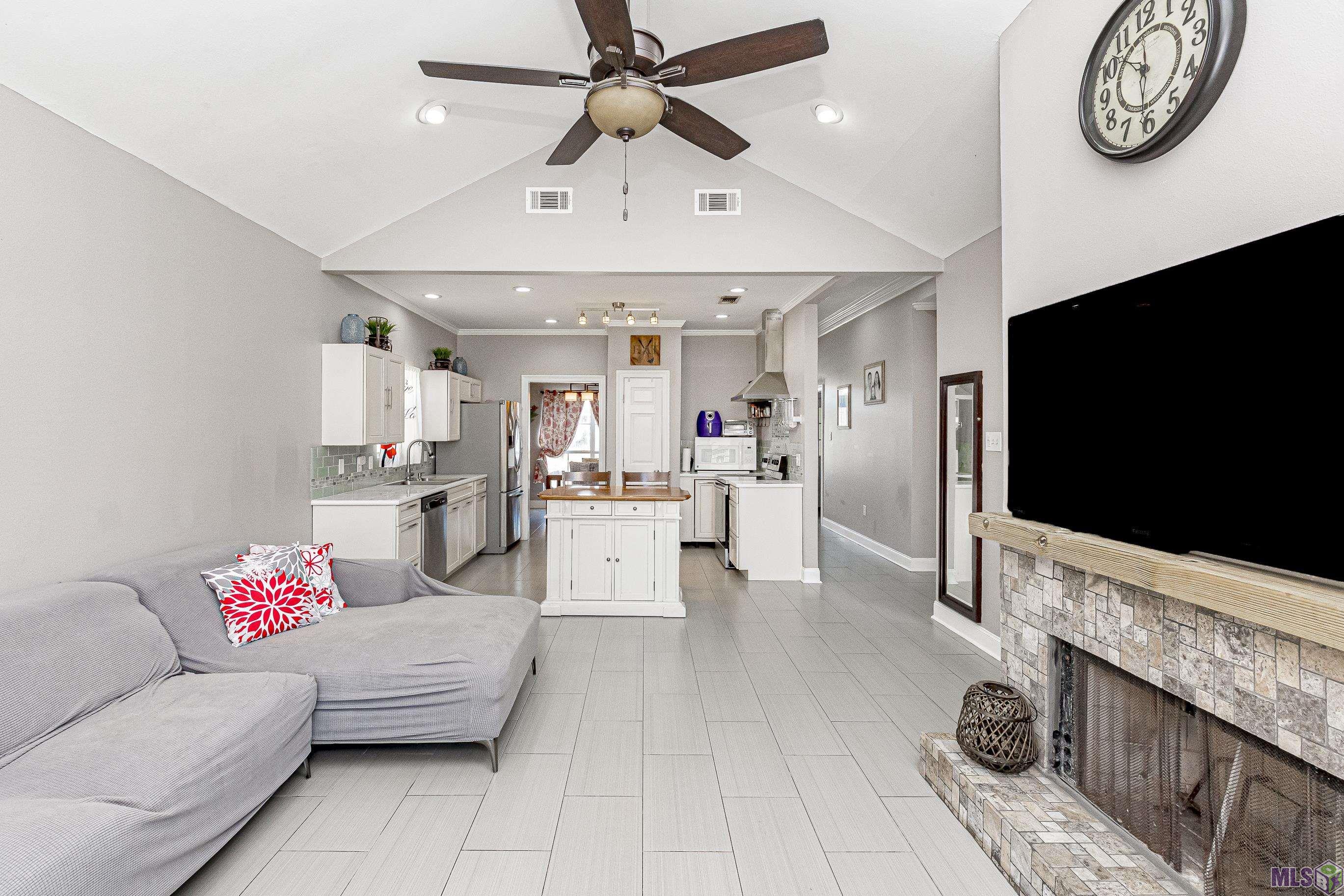 2026 Hunters Way Drive Baton Rouge, LA 70816 - Photo 11 of 21 Gallery Image 11