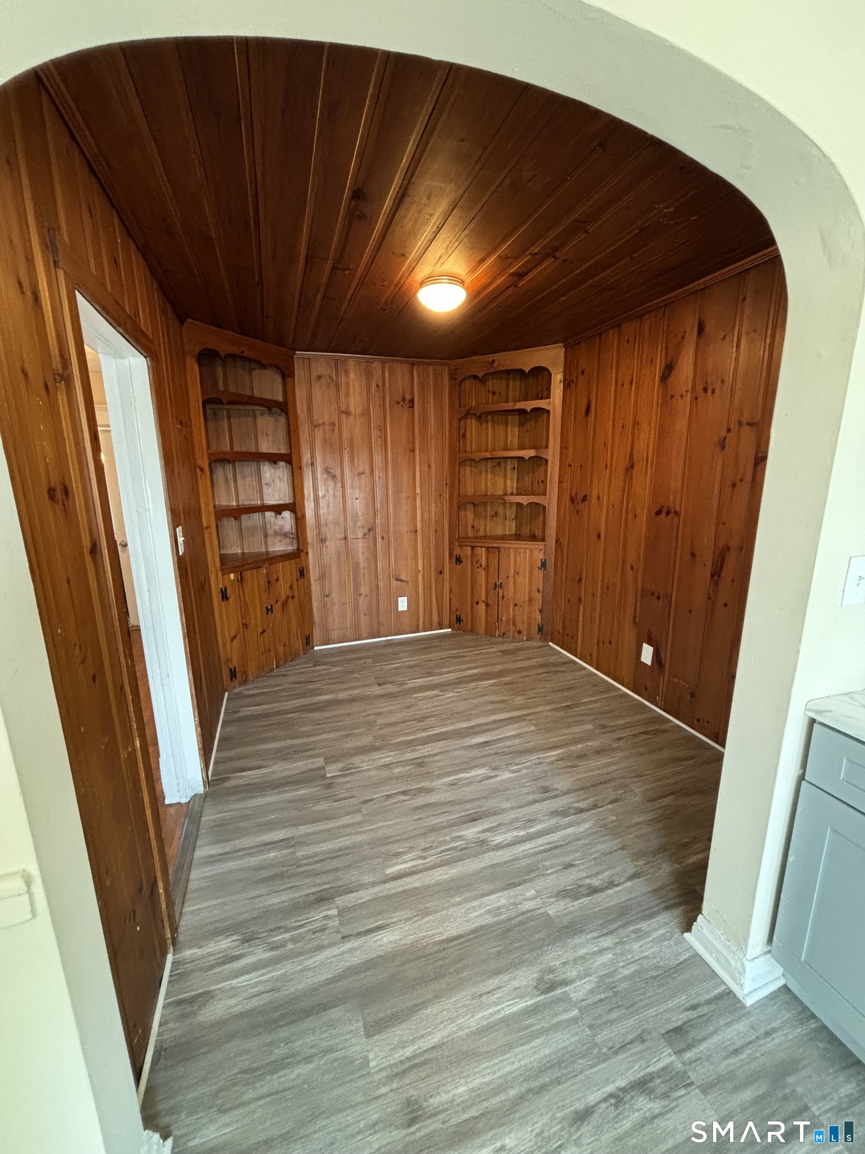 409 Main Street, Unit 9 Cromwell, CT 06416 - Photo 2 of 11