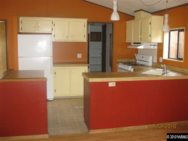 2735 Dahlia Way Reno, NV 89512 - Photo 3 of 9 Photo 3