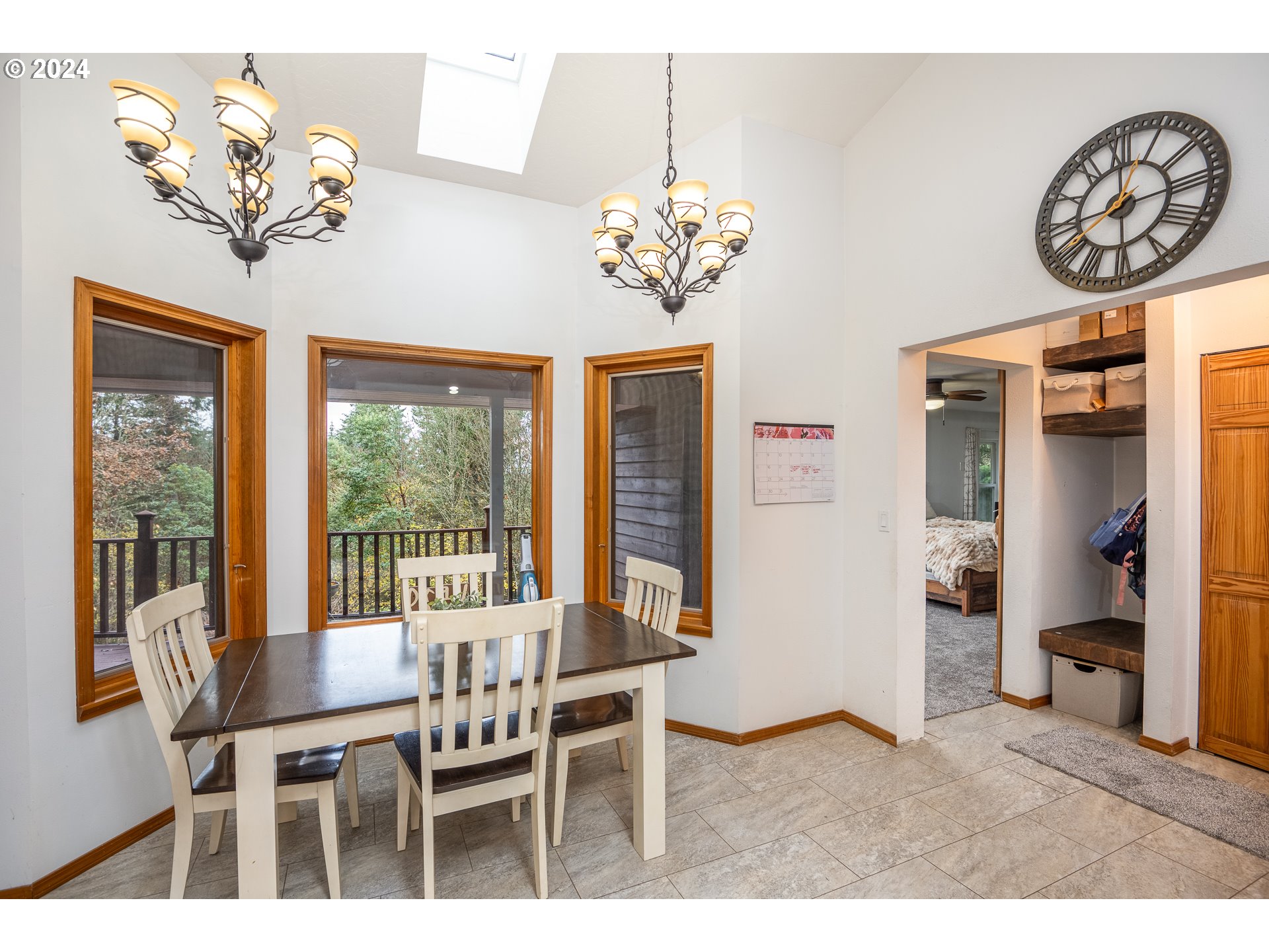 94251 Templeton Road Junction City, OR 97448 - Photo 17 of 46 Dining Room