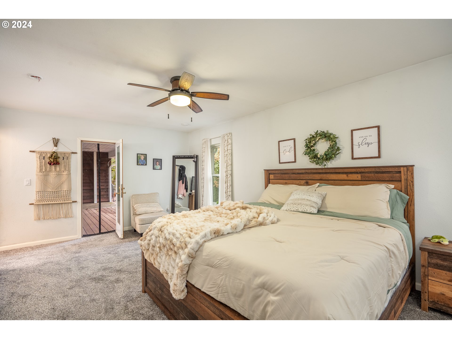 94251 Templeton Road Junction City, OR 97448 - Photo 19 of 46 Bedroom, Owner's Suite