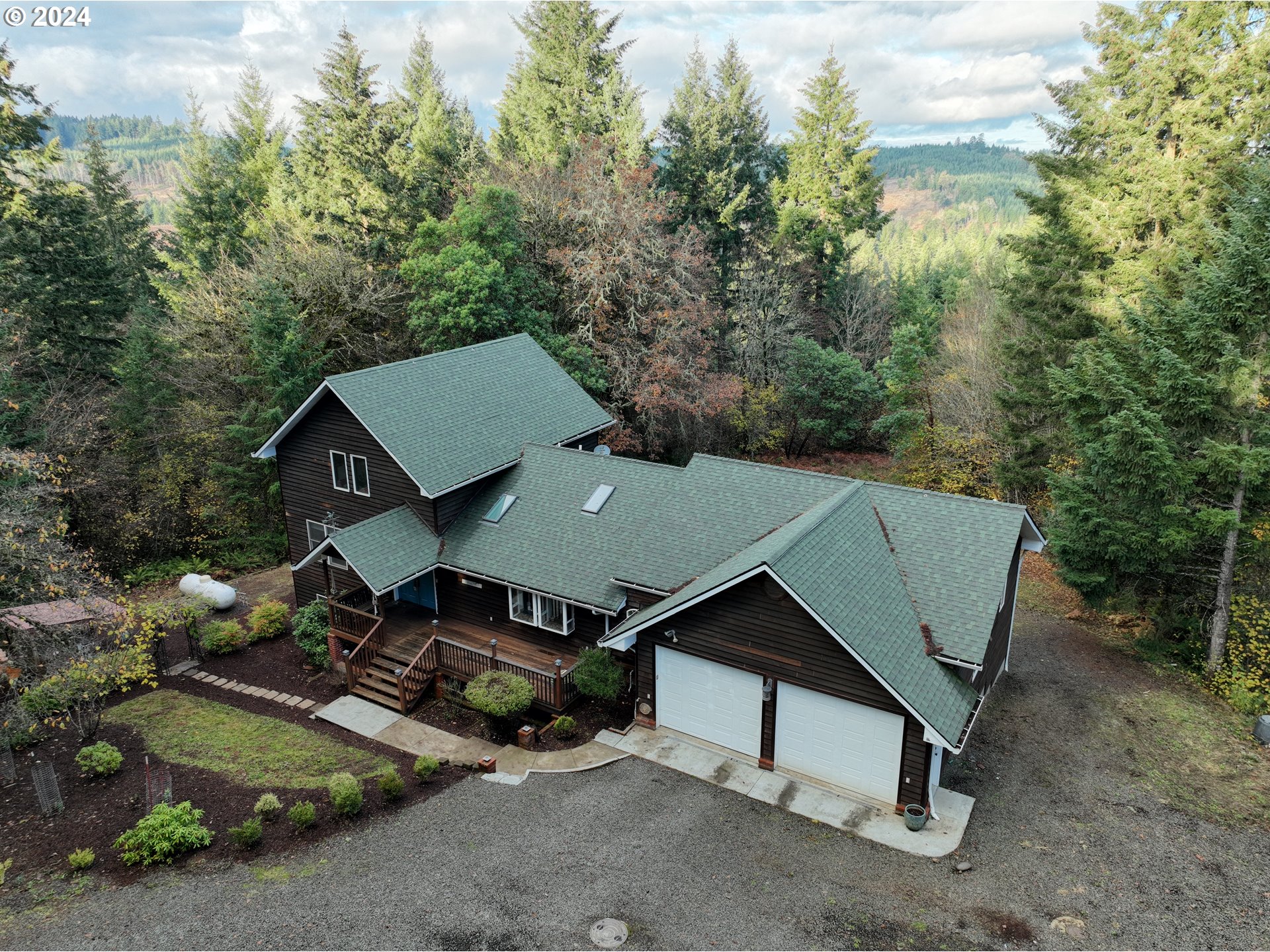 94251 Templeton Road Junction City, OR 97448 - Photo 2 of 46 Gallery Image 2