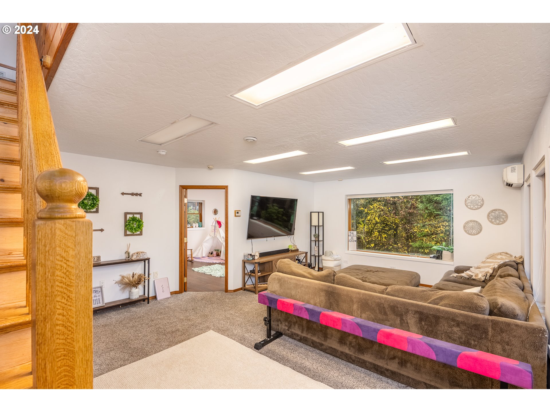 94251 Templeton Road Junction City, OR 97448 - Photo 24 of 46 Bonus Room