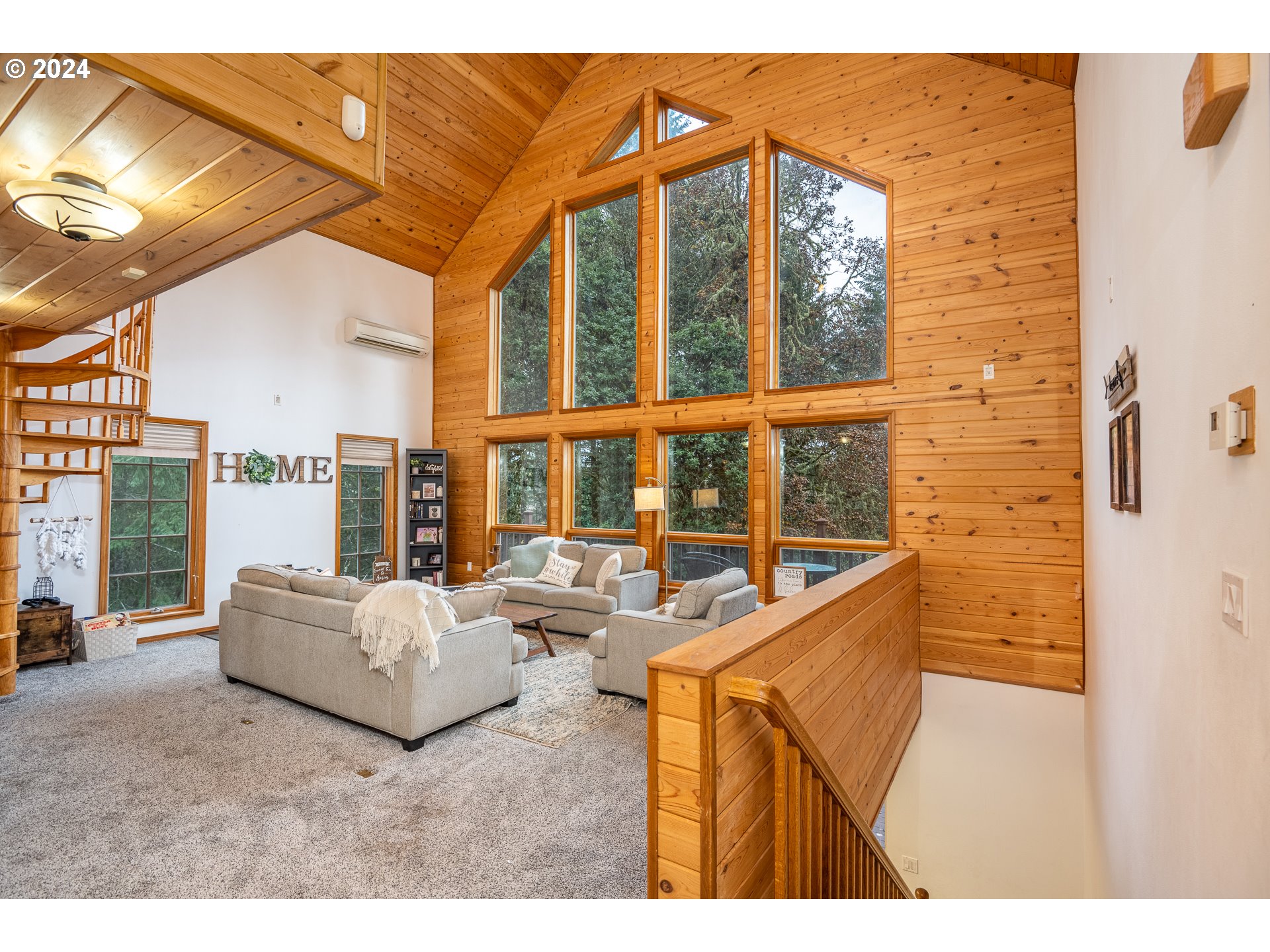94251 Templeton Road Junction City, OR 97448 - Photo 4 of 46 Great Room