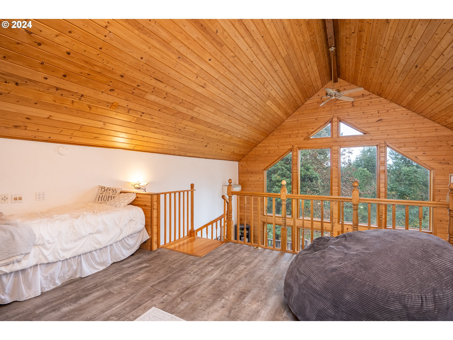 94251 Templeton Road Junction City, OR 97448 - Photo 8 of 46 Loft
