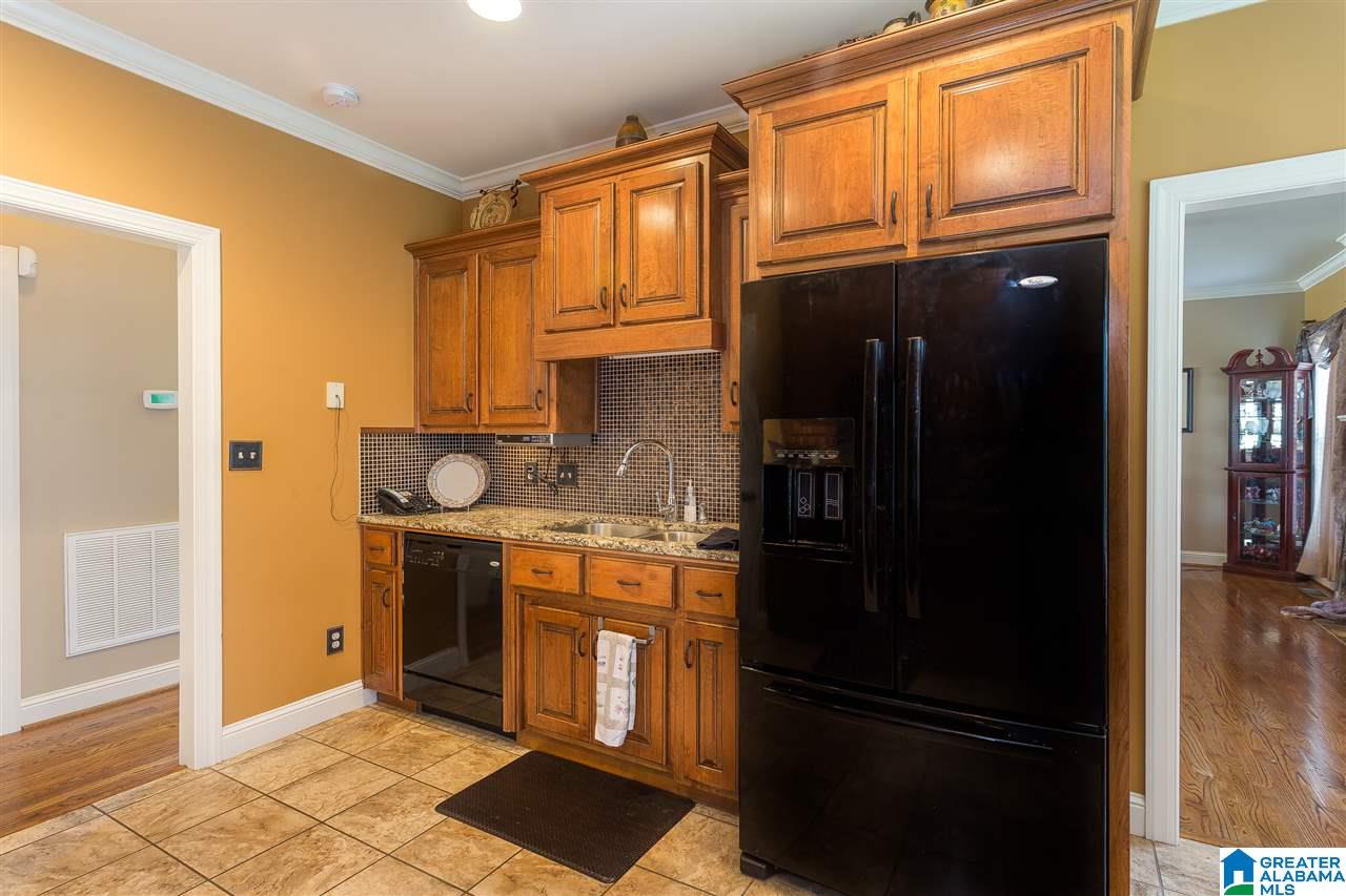 6446 Cambridge Road Pinson, AL 35126 - Photo 15 of 38