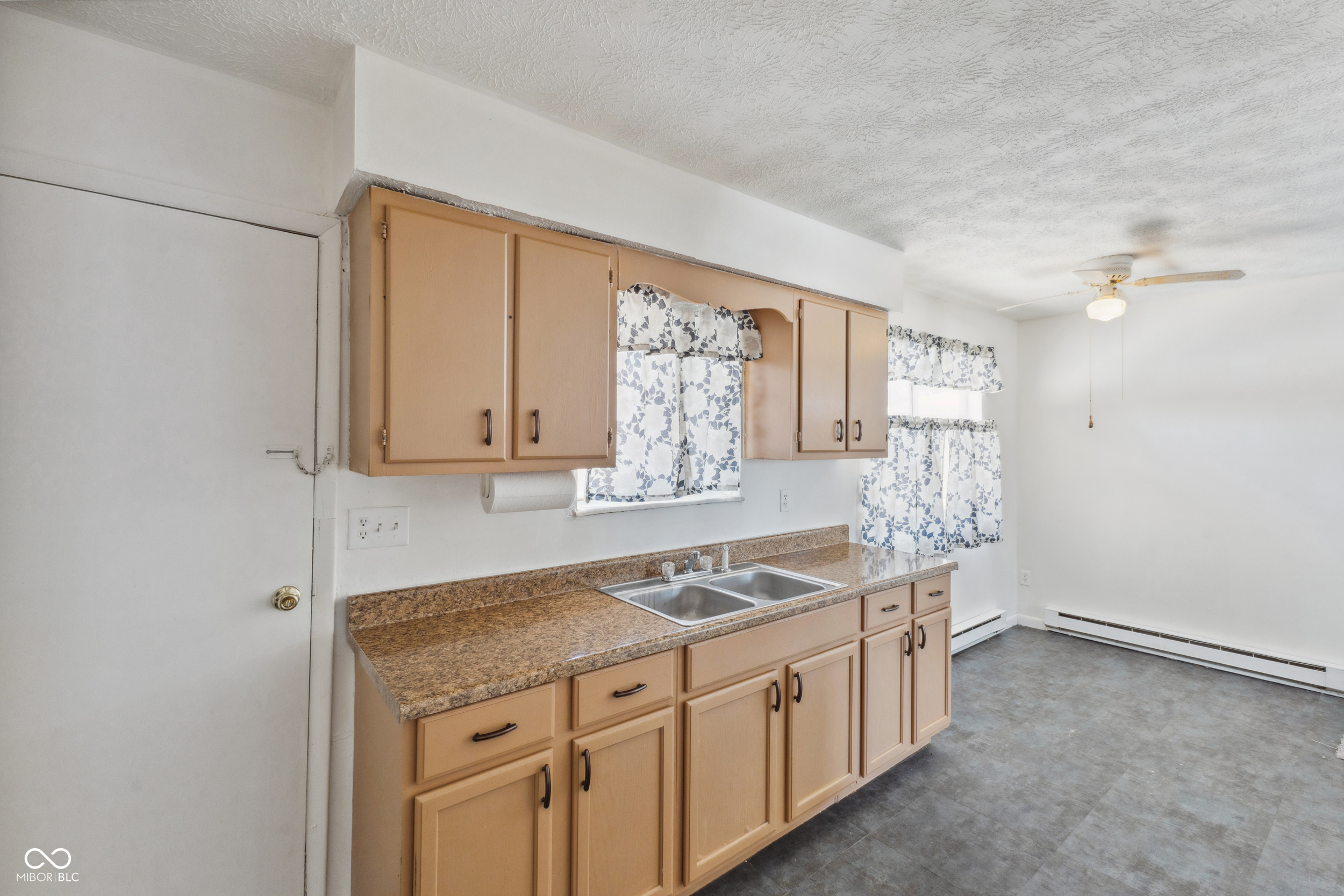 328 Market Street Hope, IN 47246 - Photo 11 of 23 Gallery Image 11