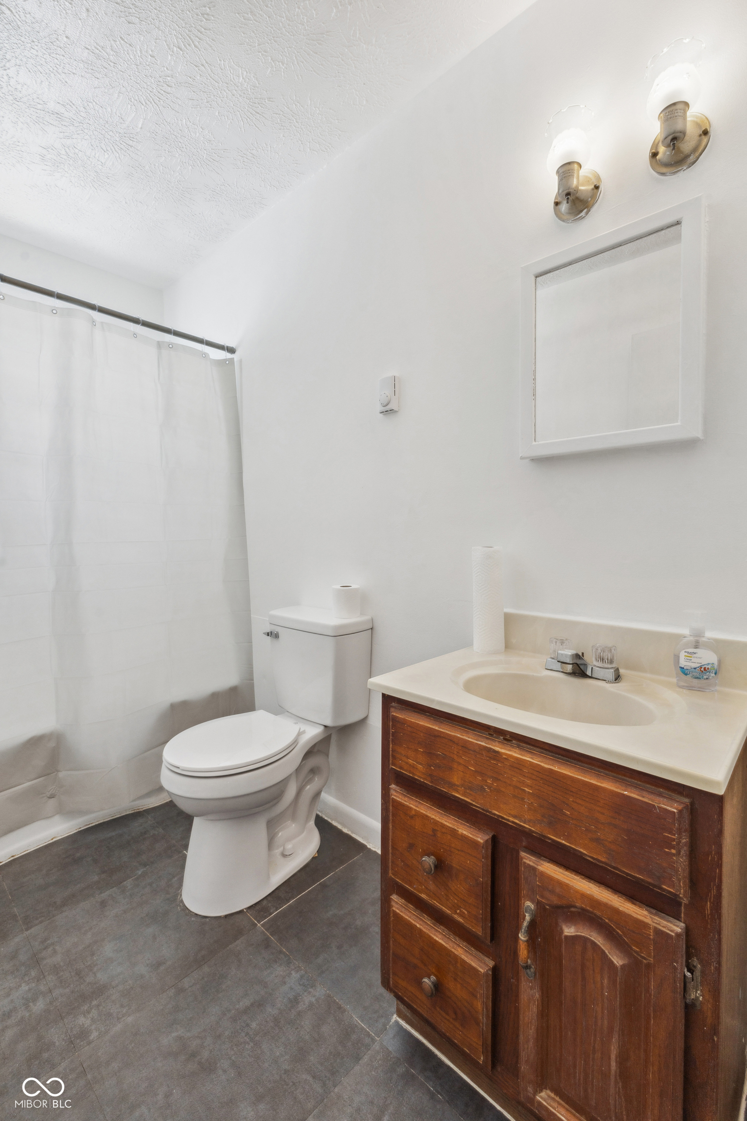 328 Market Street Hope, IN 47246 - Photo 16 of 23 Gallery Image 16