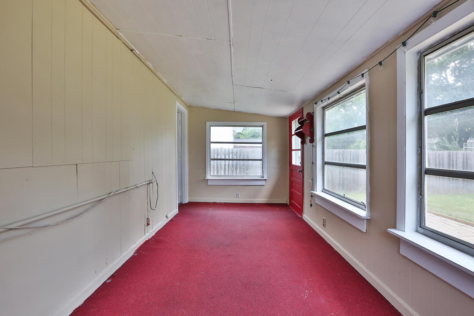 1075 Bernard Road Columbus, OH 43221 - Photo 26 of 30 Gallery Image 26