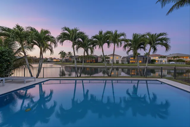 $1,000,000 | 9724 Phipps Lane, Wellington, FL 33414