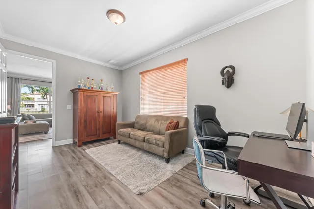 $1,000,000 | 9724 Phipps Lane, Wellington, FL 33414