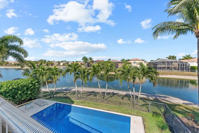 $1,000,000 | 9724 Phipps Lane, Wellington, FL 33414