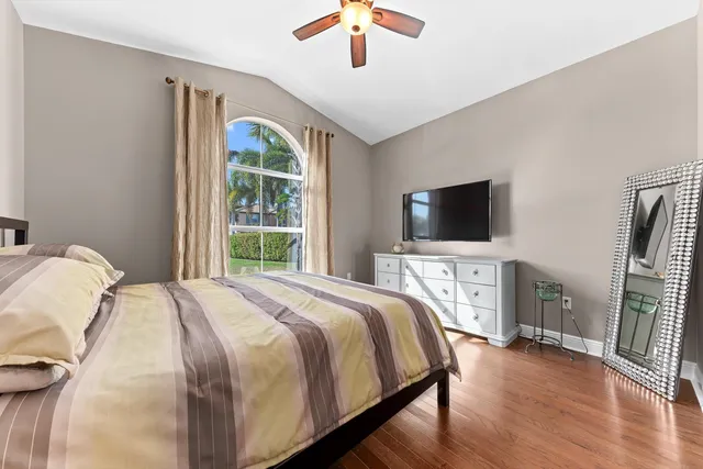 $1,000,000 | 9724 Phipps Lane, Wellington, FL 33414