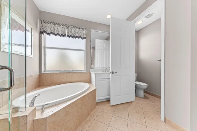 $1,000,000 | 9724 Phipps Lane, Wellington, FL 33414