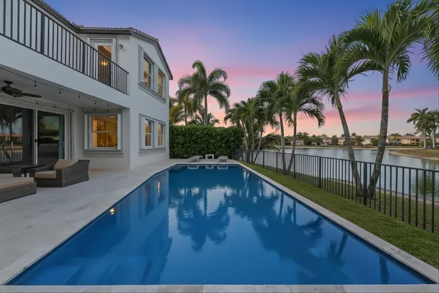 $1,000,000 | 9724 Phipps Lane, Wellington, FL 33414