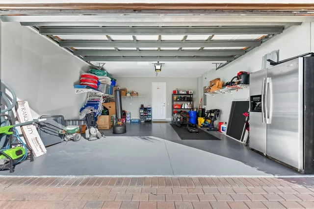 $1,000,000 | 9724 Phipps Lane, Wellington, FL 33414