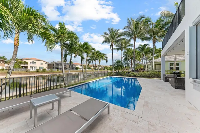 $1,000,000 | 9724 Phipps Lane, Wellington, FL 33414