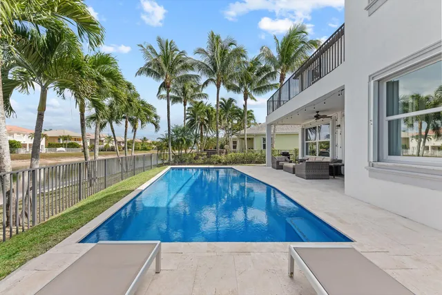 $1,000,000 | 9724 Phipps Lane, Wellington, FL 33414