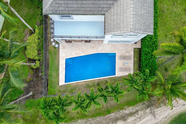 $1,000,000 | 9724 Phipps Lane, Wellington, FL 33414