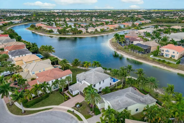 $1,000,000 | 9724 Phipps Lane, Wellington, FL 33414