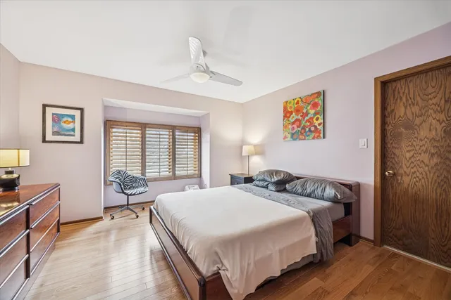 $1,050,000 | 7612 Ridgewood Lane, Burr Ridge, IL 60527