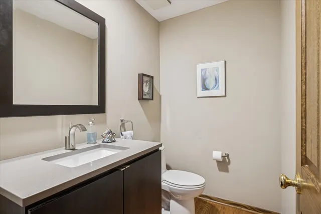 $1,050,000 | 7612 Ridgewood Lane, Burr Ridge, IL 60527