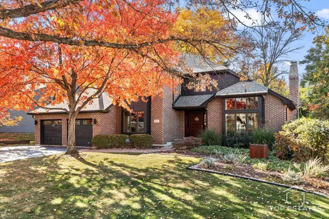 $1,050,000 | 7612 Ridgewood Lane, Burr Ridge, IL 60527
