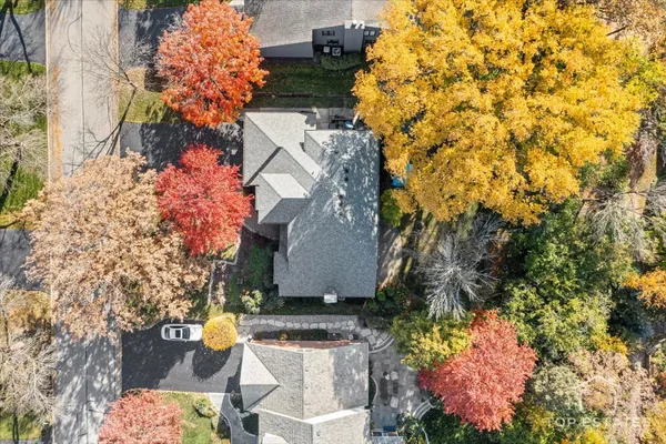 $1,012,500 | 7612 Ridgewood Lane, Burr Ridge, IL 60527