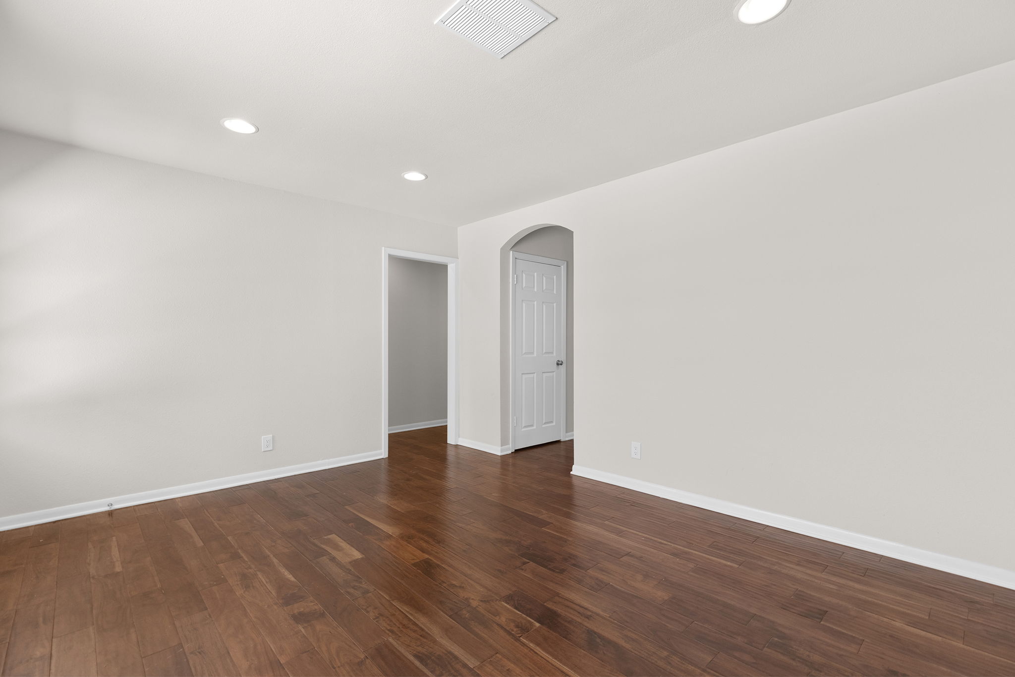 501 Arbor Lane Austin, TX 78745 - Photo 6 of 29