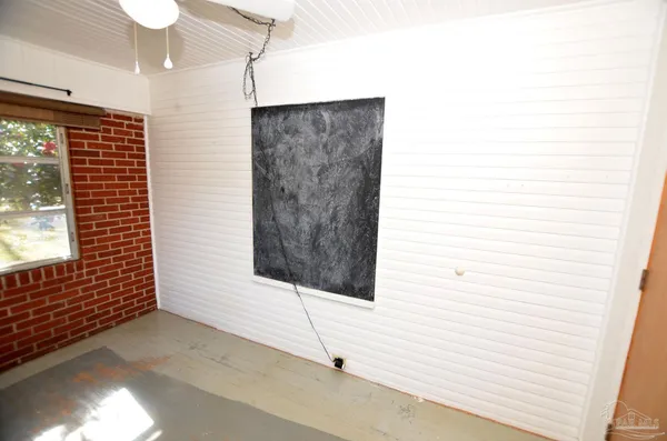 $399,900 | 6475 Chestnut Road, Molino, FL 32577