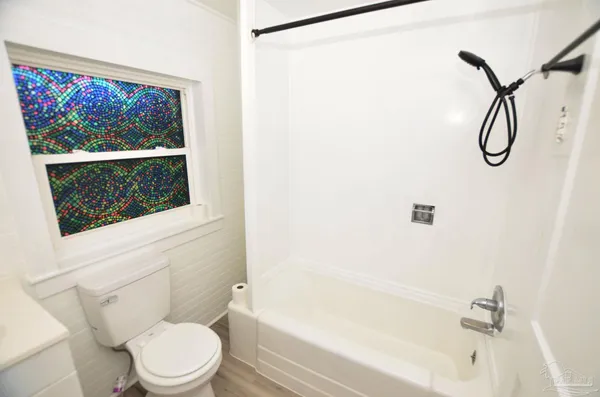 $399,900 | 6475 Chestnut Road, Molino, FL 32577