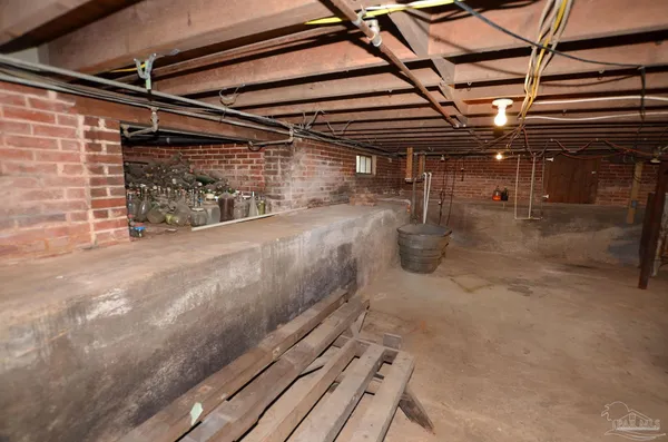 $399,900 | 6475 Chestnut Road, Molino, FL 32577