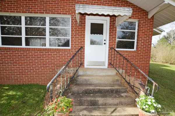 $399,900 | 6475 Chestnut Road, Molino, FL 32577