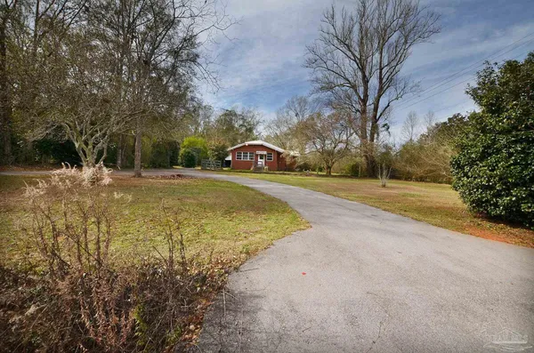 $399,900 | 6475 Chestnut Road, Molino, FL 32577