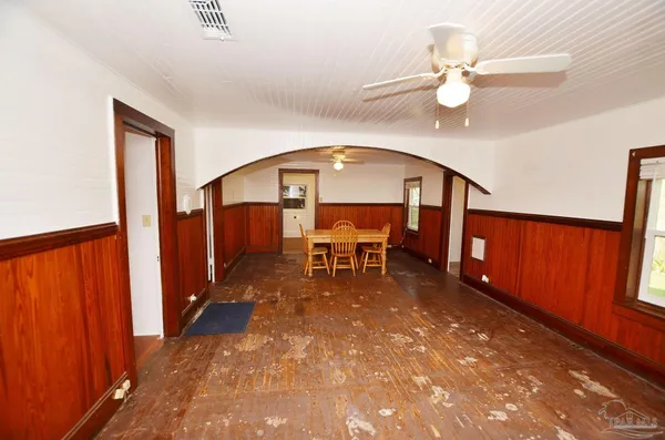 $399,900 | 6475 Chestnut Road, Molino, FL 32577