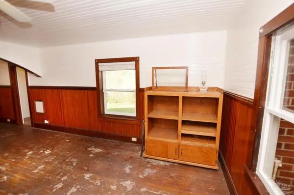 $399,900 | 6475 Chestnut Road, Molino, FL 32577