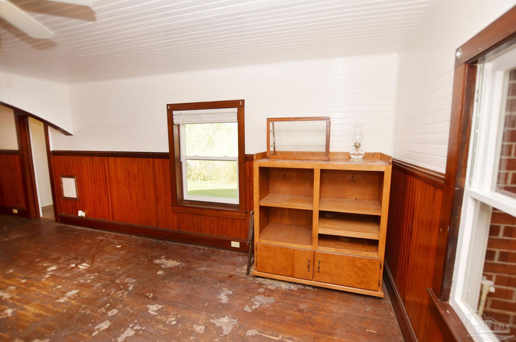 6475 Chestnut Road Molino, FL 32577 - Photo 7 of 67 a view of room with window and closet
