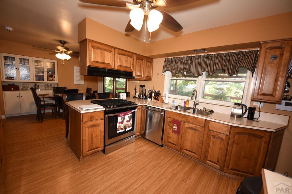 1814 Comanche Road Pueblo, CO 81001 - Photo 11 of 38