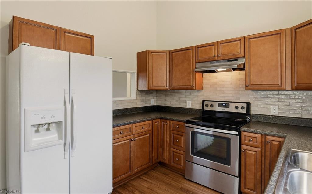 4217 Chilton Way High Point, NC 27265 - Photo 15 of 33