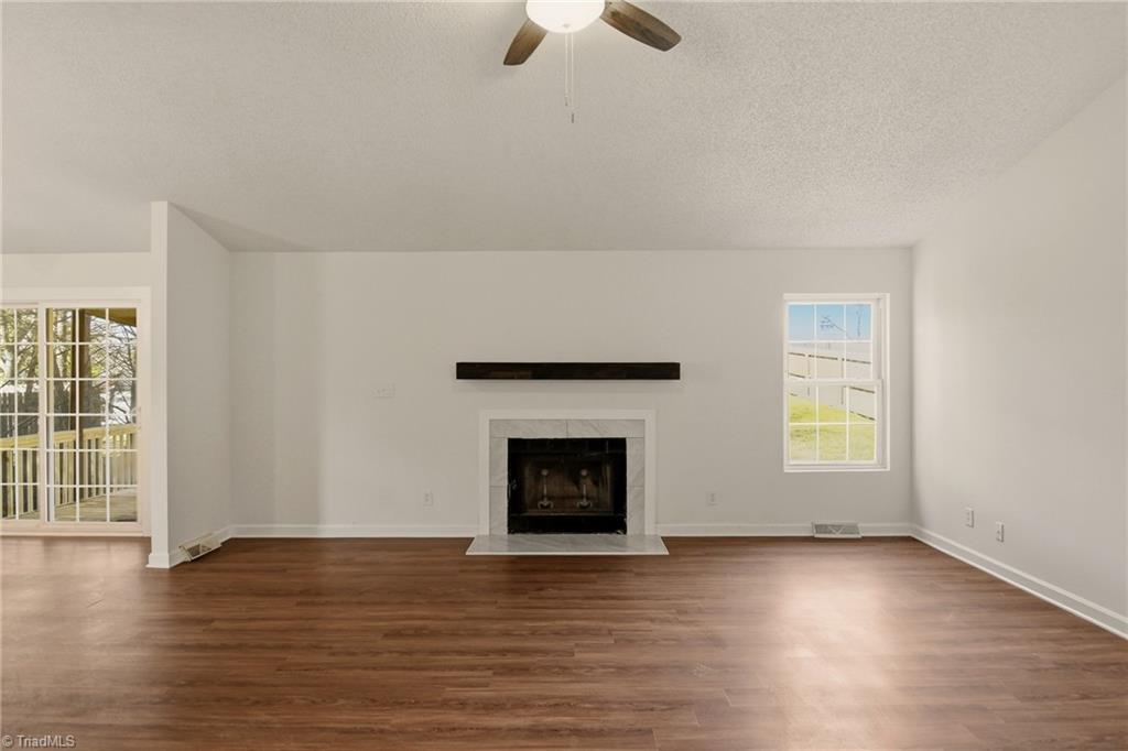 4217 Chilton Way High Point, NC 27265 - Photo 5 of 33