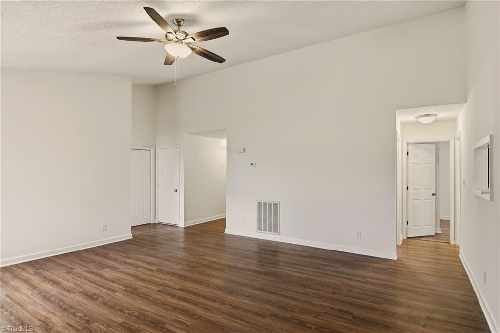 4217 Chilton Way High Point, NC 27265 - Photo 9 of 33