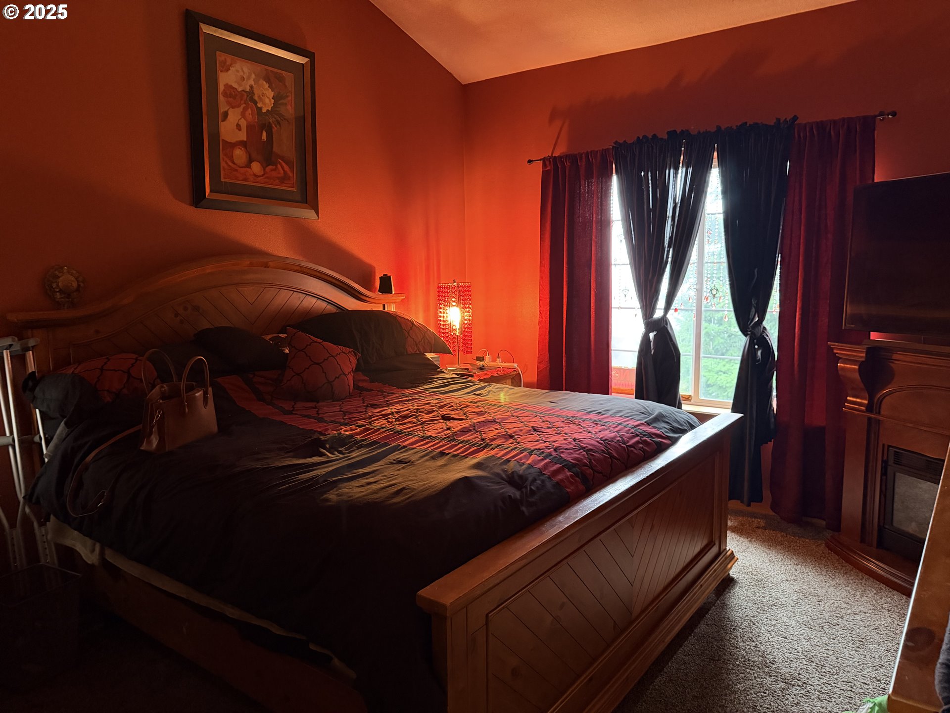 154 Shipview Road Kalama, WA 98625 - Photo 19 of 22 a bedroom with a bed and wooden floor