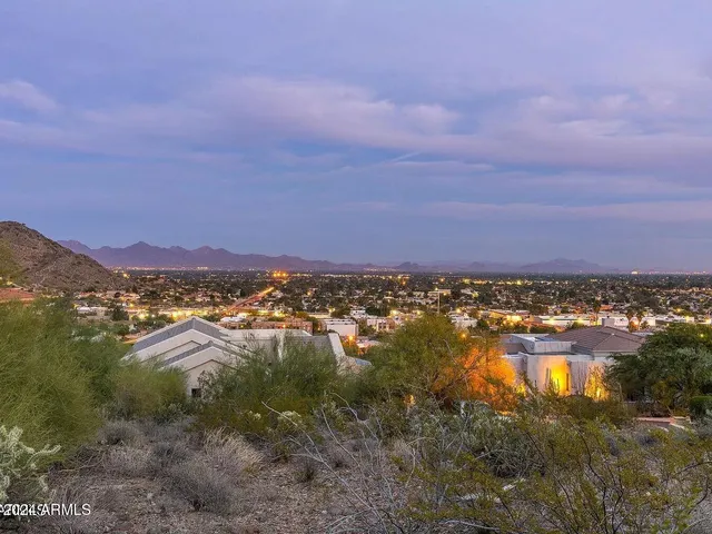 $286,000 | 12846 North Nancy Jane Lane, Unit 4, Phoenix, AZ 85022