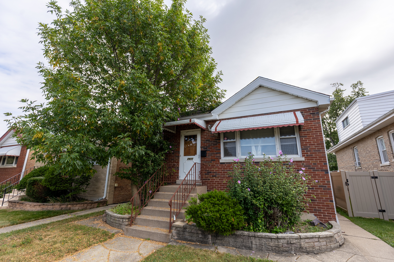 2433 Keystone Avenue Riverside, IL 60546 - Photo 1 of 25 Gallery Image 1