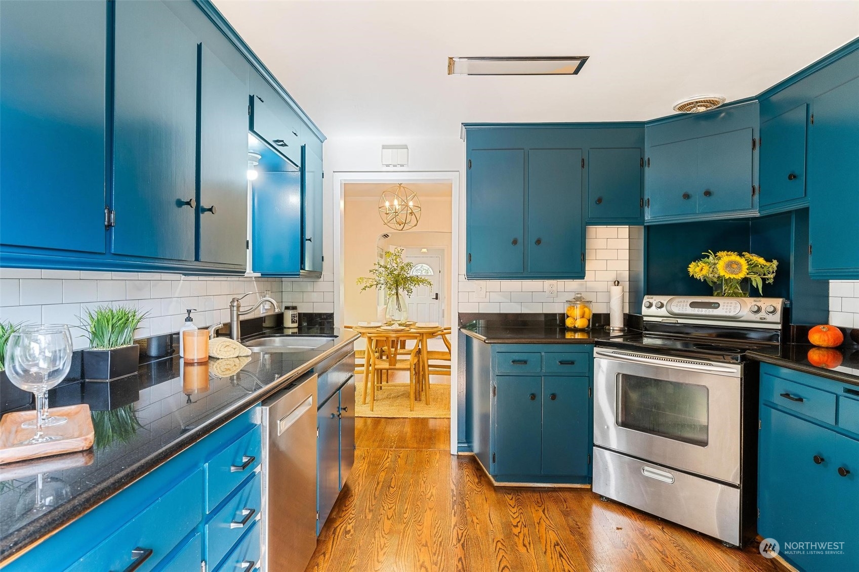 935 North 81st Street Seattle, WA 98103 - Photo 12 of 40 Gallery Image 12