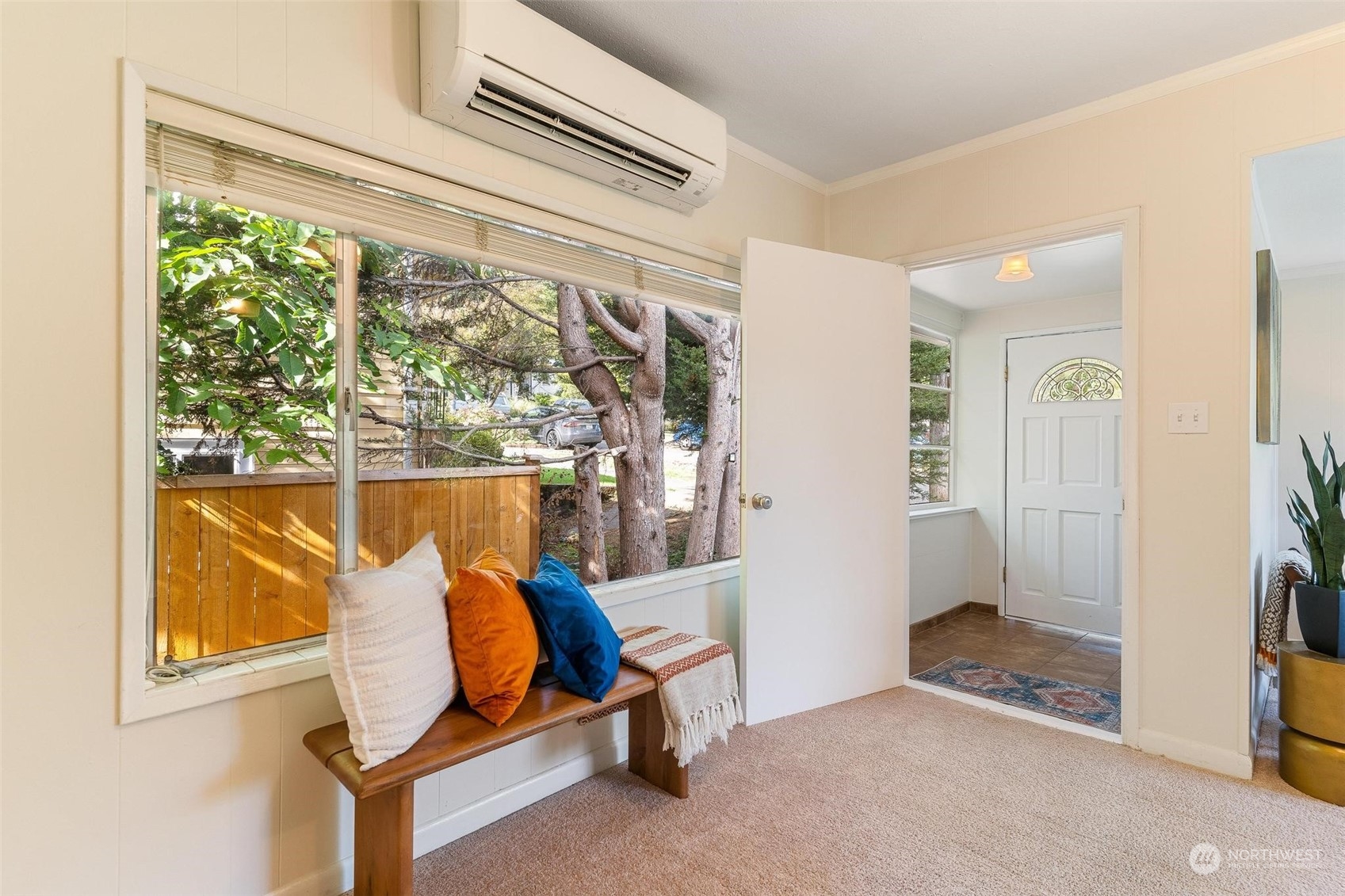 935 North 81st Street Seattle, WA 98103 - Photo 6 of 40 Gallery Image 6