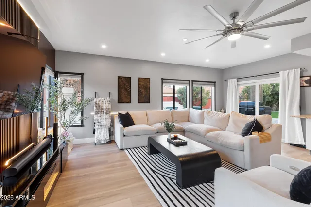 $725,000 | 3912 East Shannon Street, Phoenix, AZ 85044