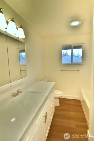 $3,000 | 4910 Vista Place, Everett, WA 98203