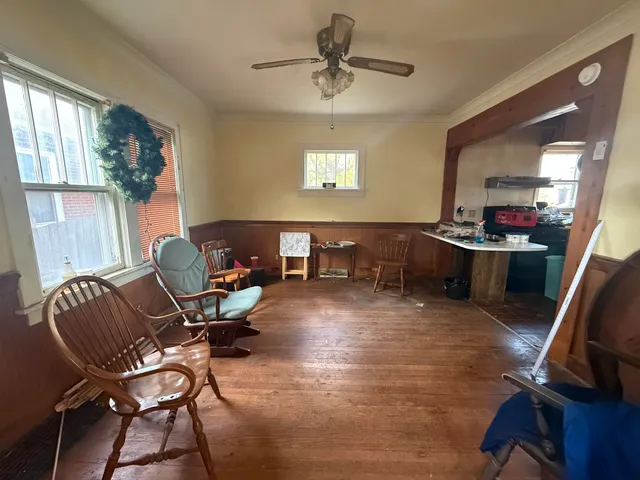 $150,000 | 2220 75th Street, Kenosha, WI 53143