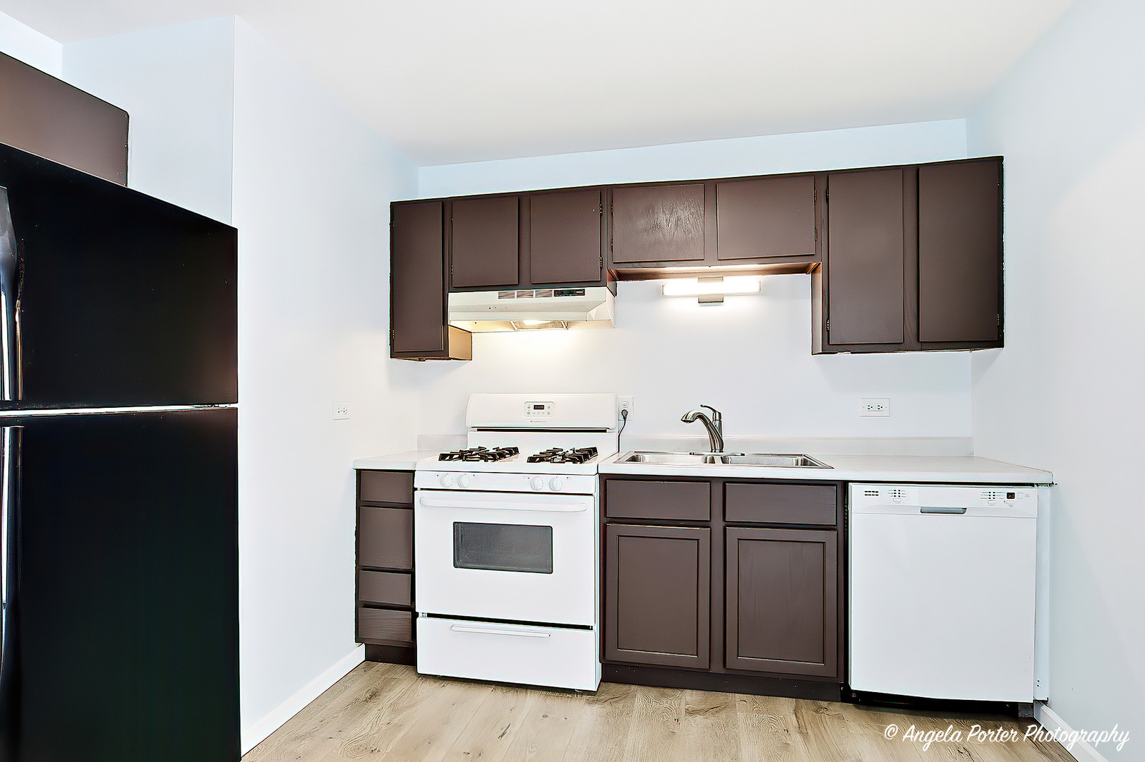 831 Washington Street, Unit 2 Woodstock, IL 60098 - Photo 5 of 16